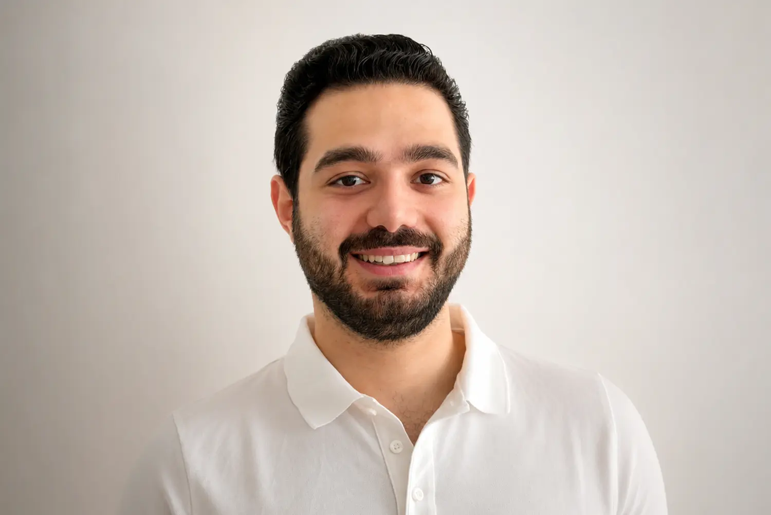 Ahmad Alghaloul, Assistenzzahnarzt in der Zahnarztpraxis Marcinek Hildesheim